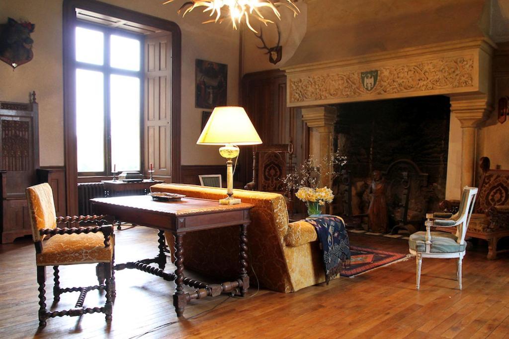 Chateau De Montriou Feneu Δωμάτιο φωτογραφία